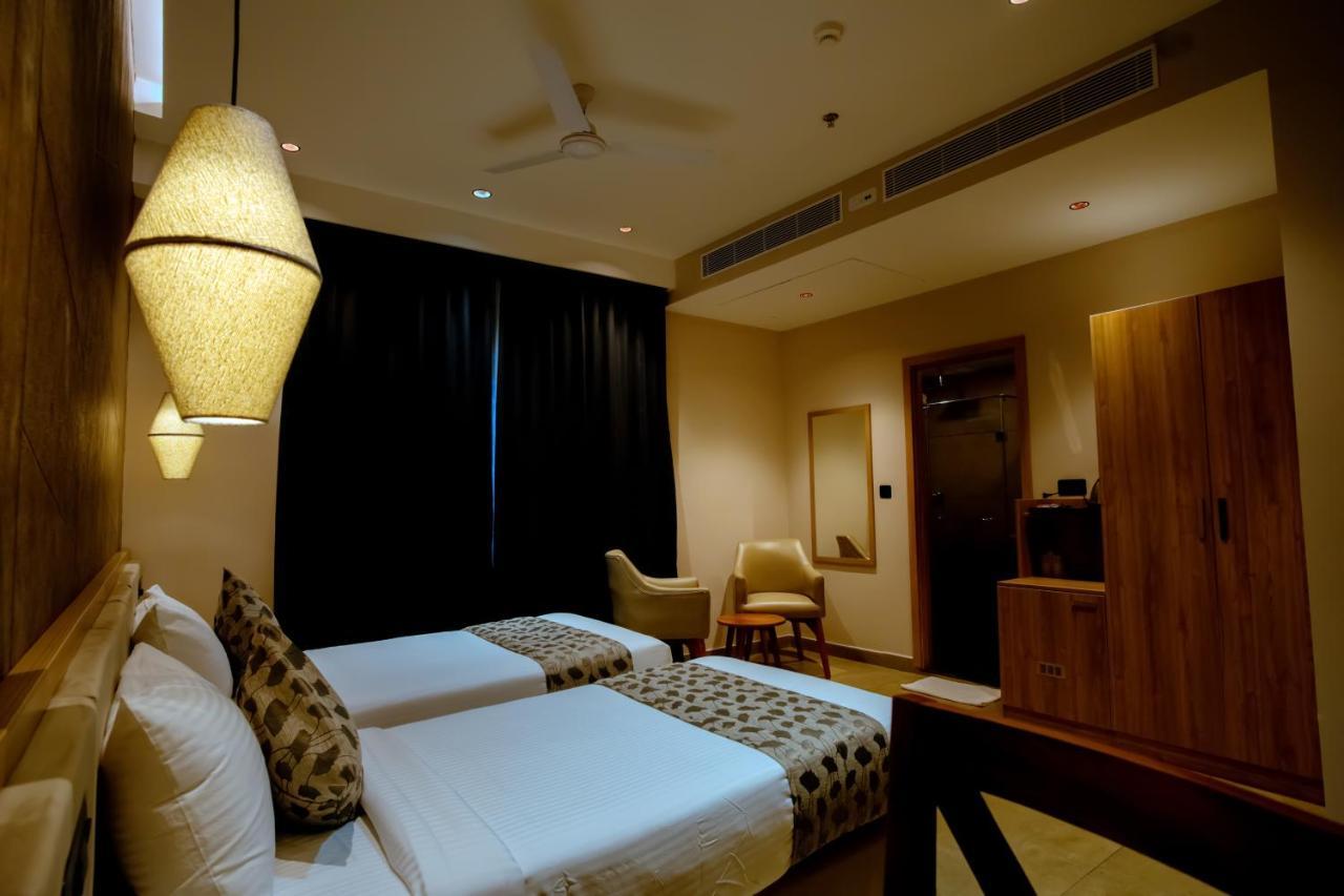 Beeza Clubhouse Hotel Котаям Екстериор снимка