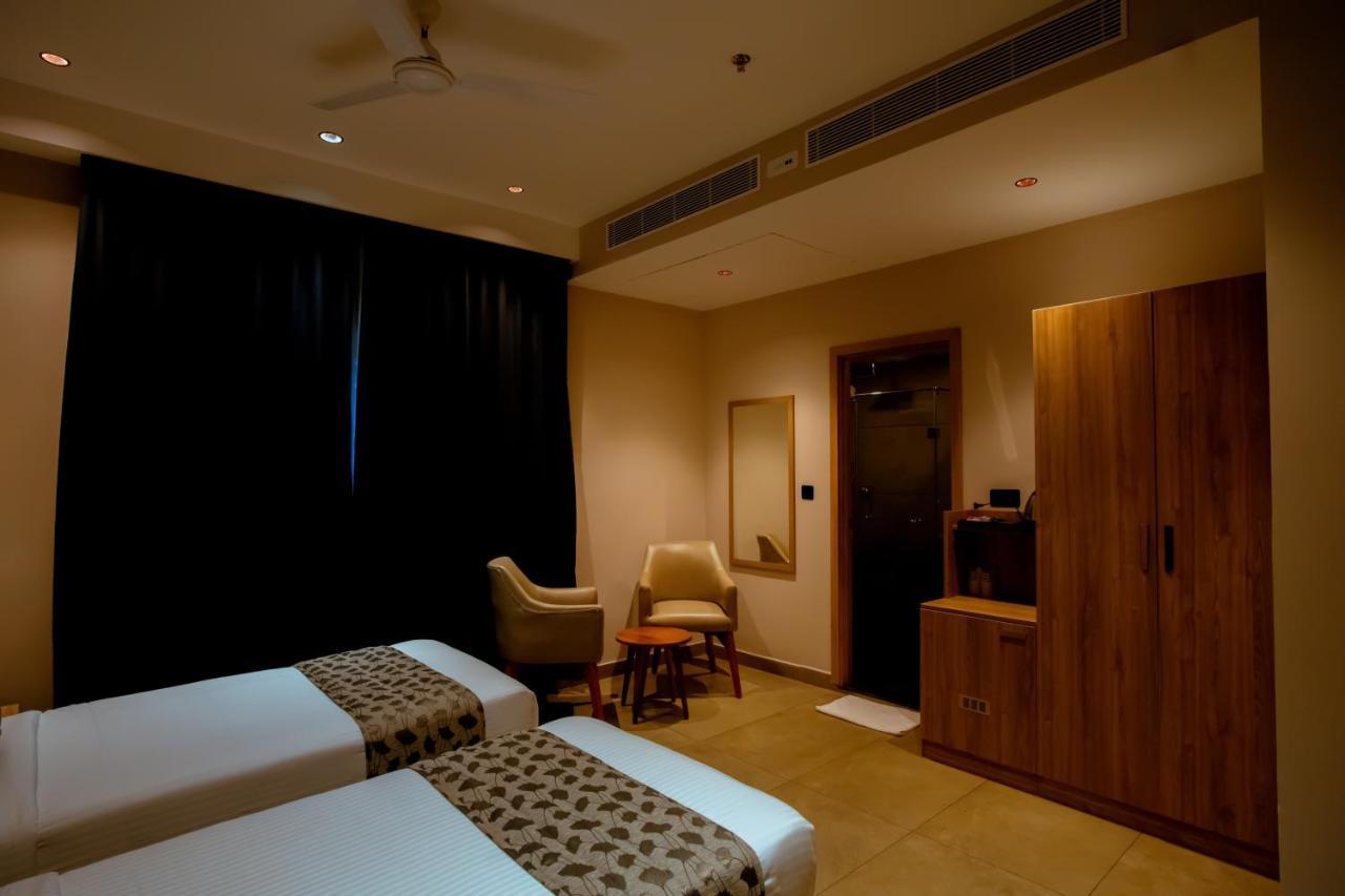 Beeza Clubhouse Hotel Котаям Екстериор снимка
