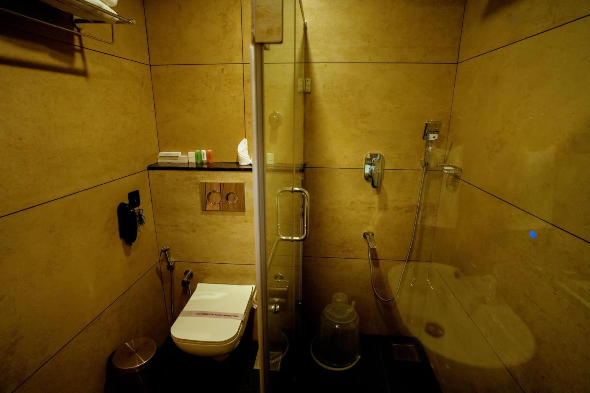 Beeza Clubhouse Hotel Котаям Екстериор снимка