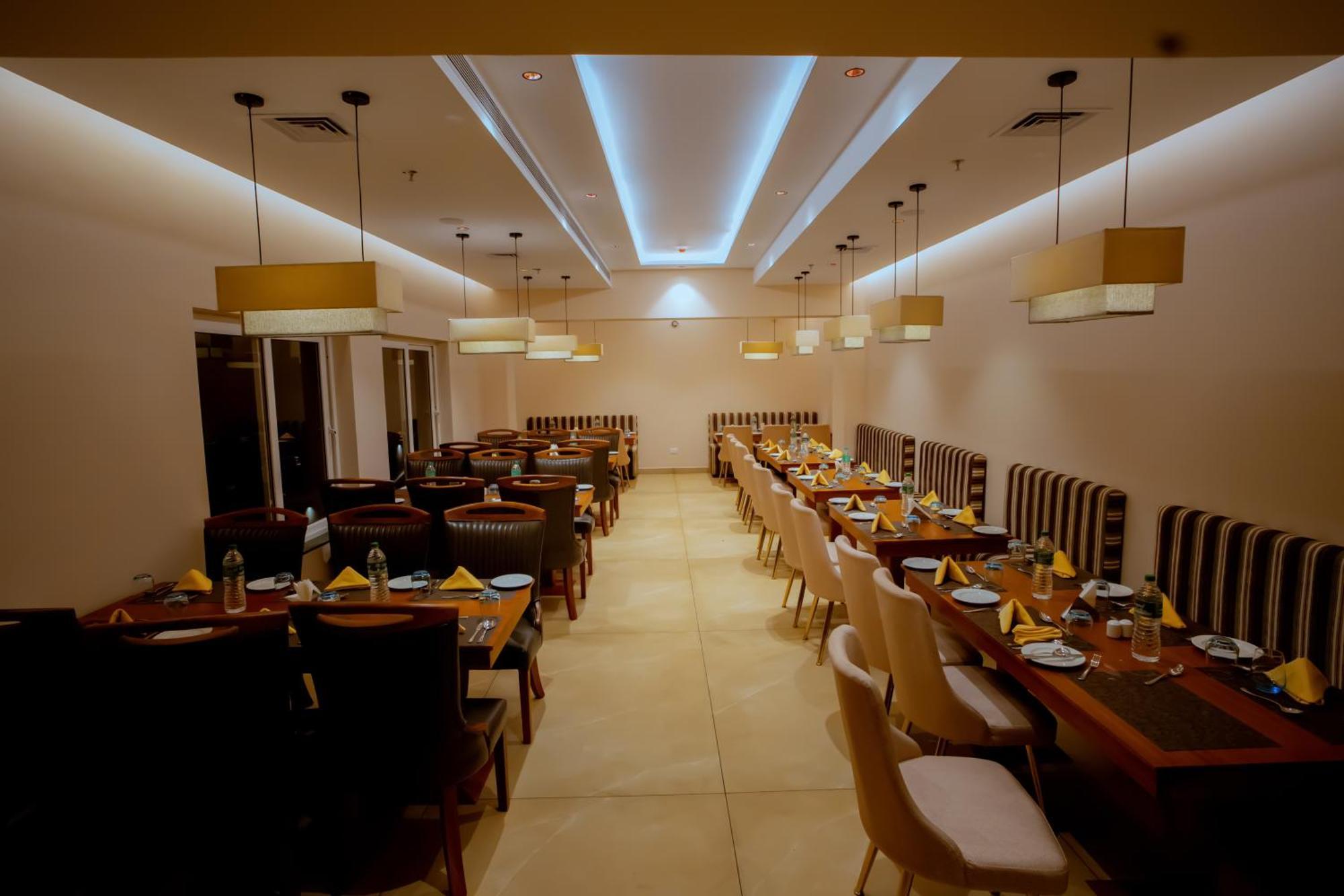 Beeza Clubhouse Hotel Котаям Екстериор снимка