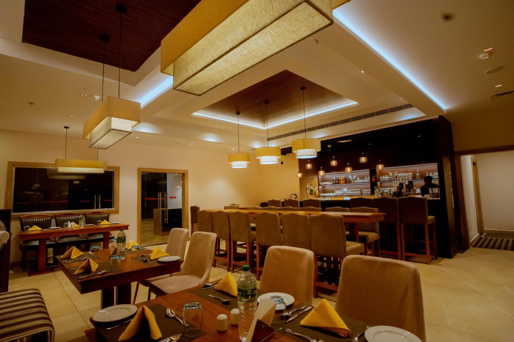 Beeza Clubhouse Hotel Котаям Екстериор снимка